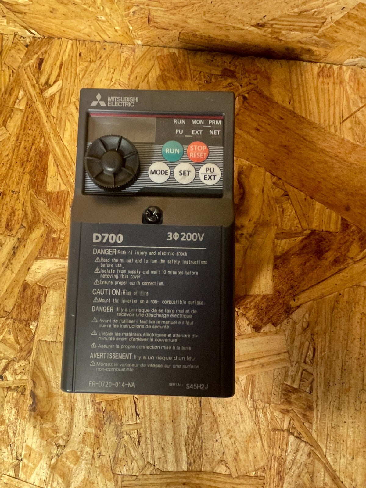 Mitsubishi FR-D700 FR-D720-014-NA 3-Phase 1/4-HP Variable Frequency Drive @1E