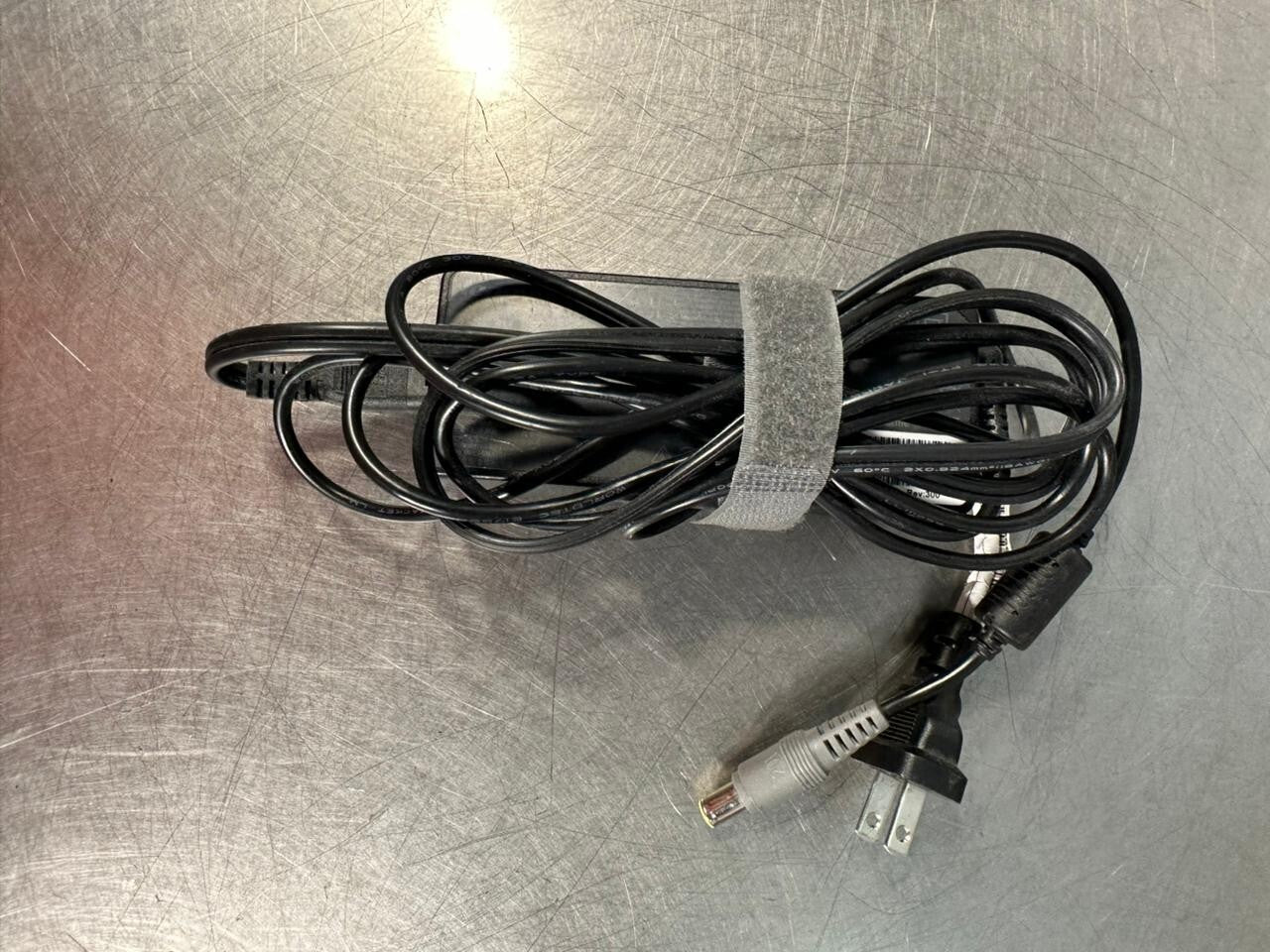 Lenovo ADLX90NLT2A / 45N0307 / 36200297 AC ADAPTER                 (2.3.1)