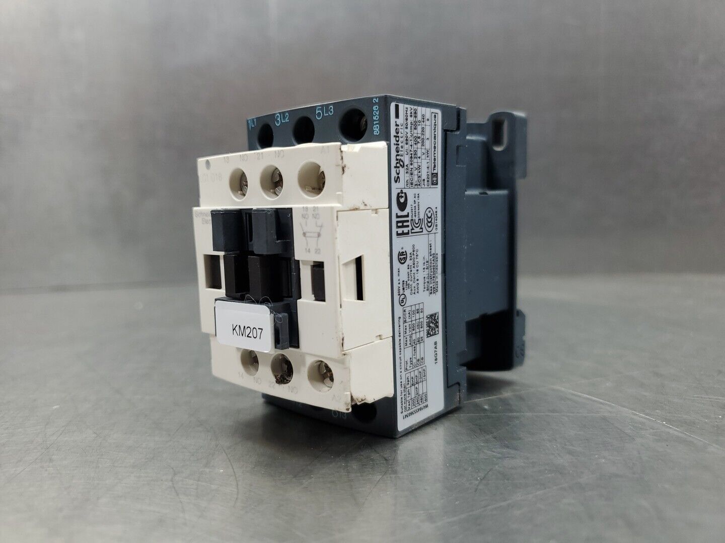 TELEMECANIQUE LC1D18 32A 3-15HP Contactor Module.                          4B-36