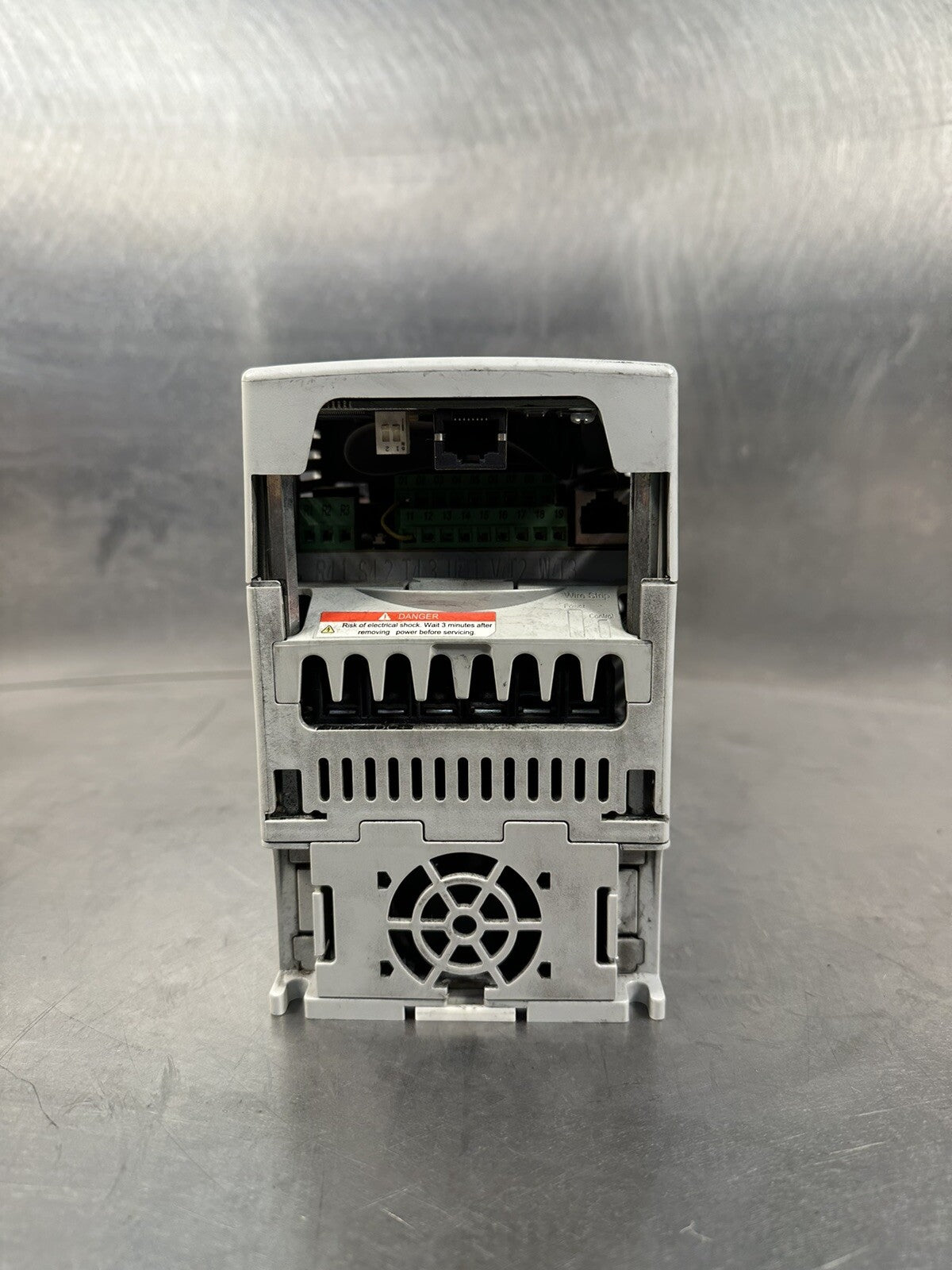ALLEN BRADLEY 22D-D2P3N104 POWER FLEX 40P - 1HP + 22-COMM-E - EACH - (BIN-1.4.3)