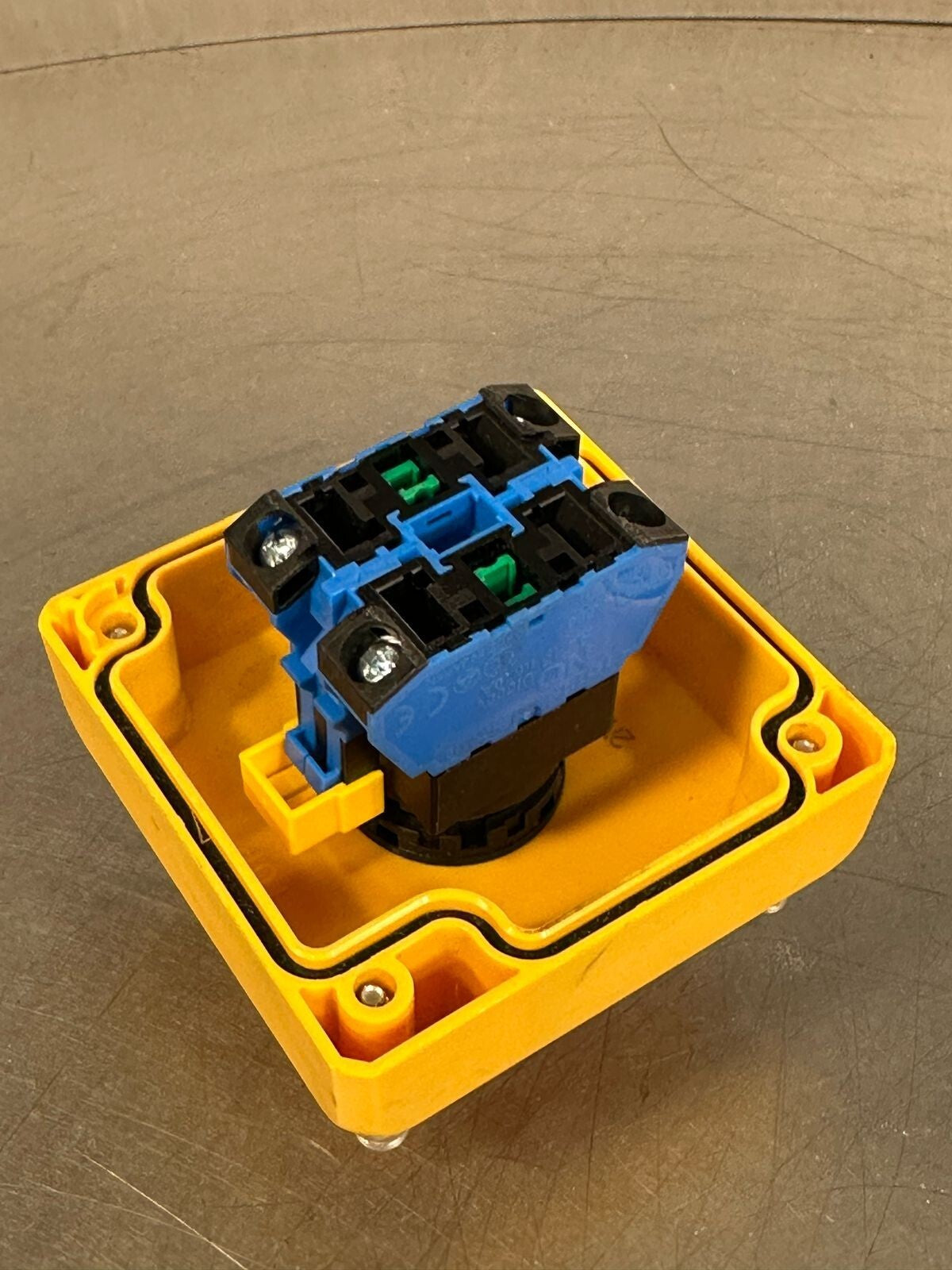  Idec A600 Button HW-U01 w/ HW-U10                           (7.2.5)