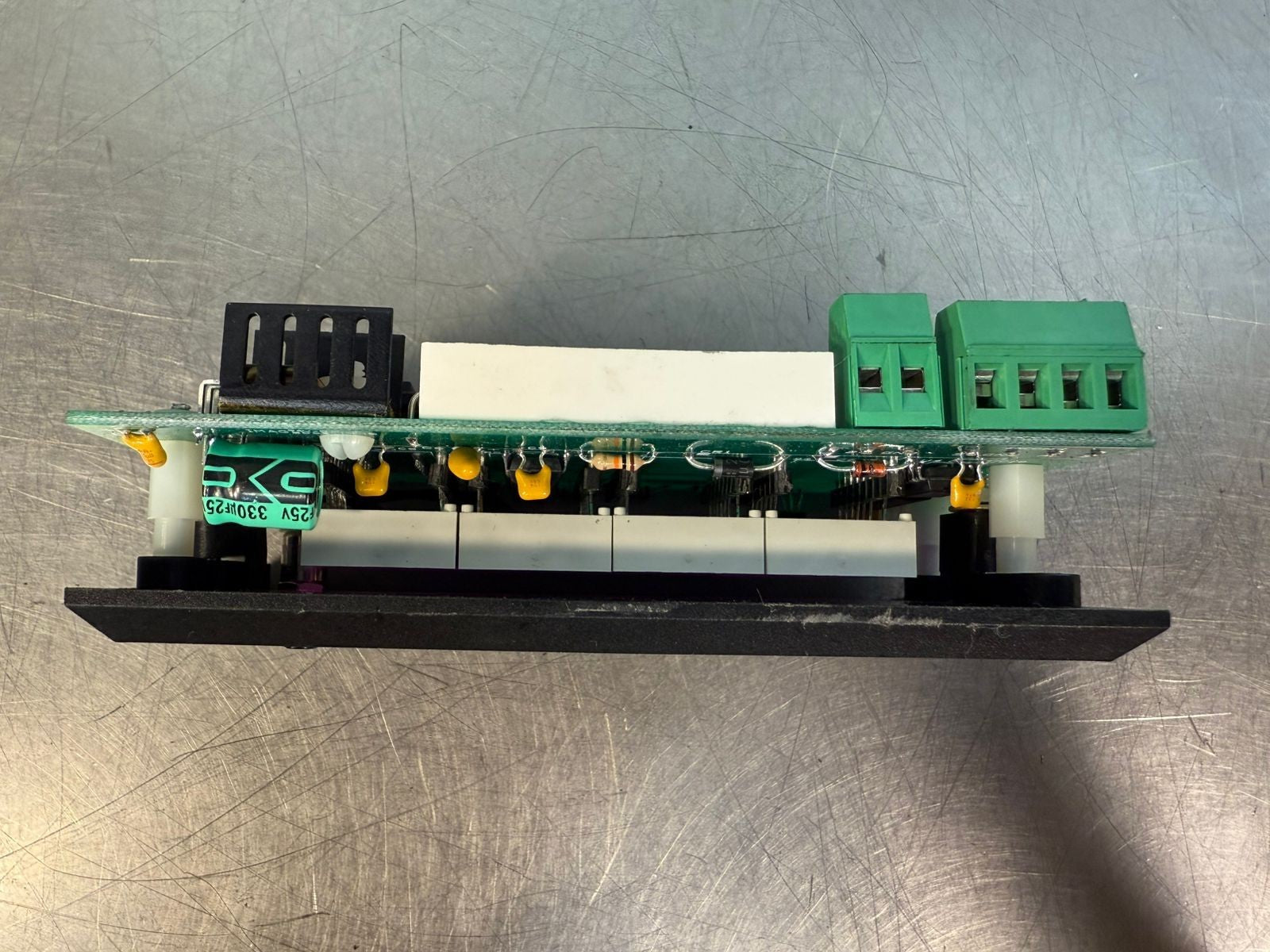 Iee DMH24036M-04 / DMH24036M04 Display                             (5.4.2)