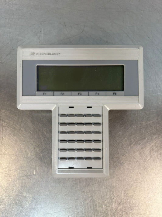 Allen Bradley 1747-PT1 /A Slc 500 Programmer 24Vdc – 3.5W          (2.3.5)