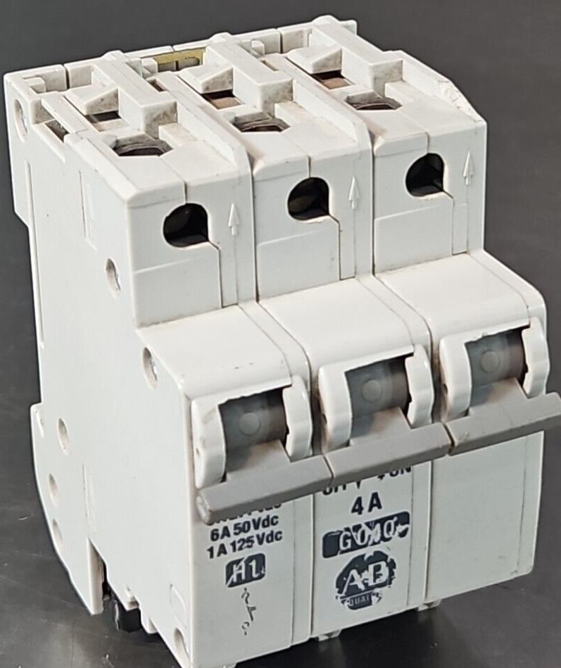 Allen-Bradley 1492-CB2 G040 H1 Series A Circuit Breaker 4A               loc4C13