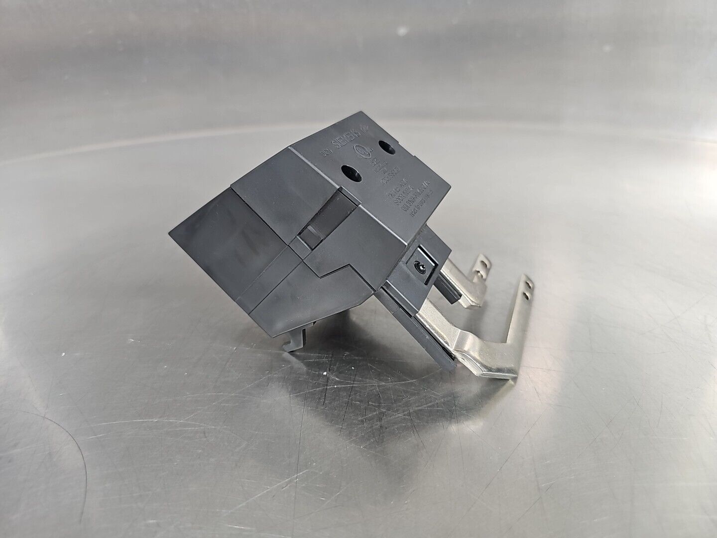 Siemens DC 6SL3162-2BM00-0AA0 Bus Connector 720Vdc 200A.    4C-17