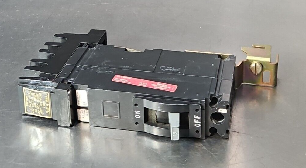 Square D FA14015B  15 Amp 277V 1 Pole I Line Circuit Breaker            (BIN252)