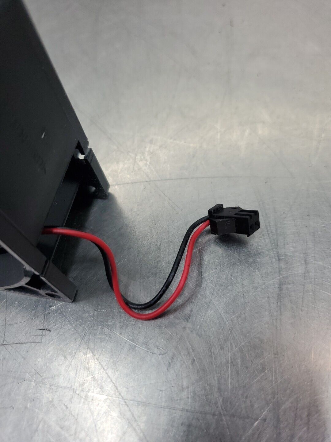 Delta PFB0924DHE Fan, 24VDC 0.76A 2-Wire, Large Air Volume.                4D-13