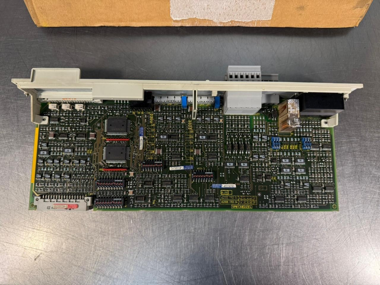 Siemens 6SN1118-0AE11-0AA1 Ver. B    6SN11180AE110AA1              (2.2.4)