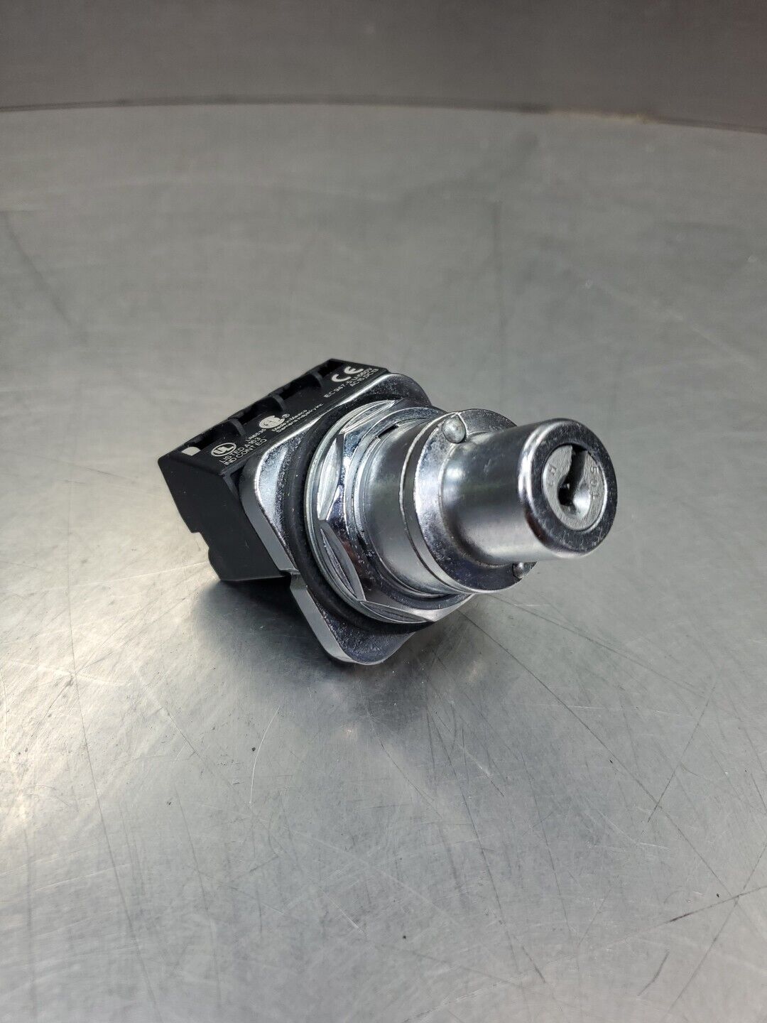 Siemens 52SC6AF Rotary Keyed Switch *No Key*                               4D-13