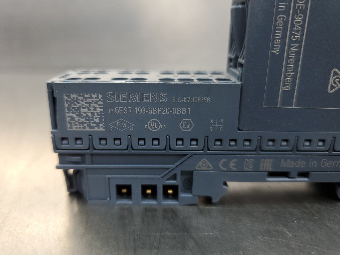 47085184