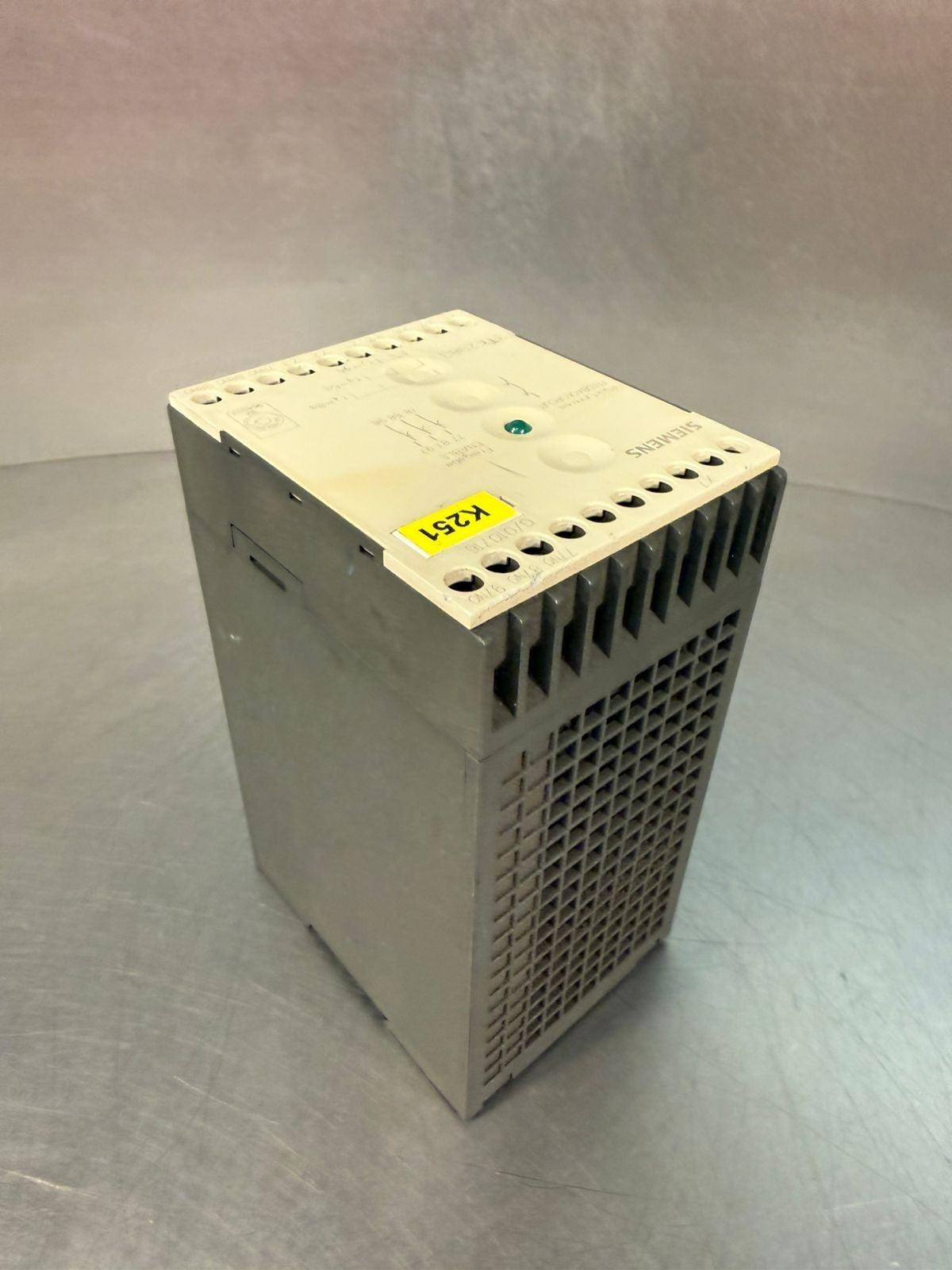 Siemens 3TK2983-0BB4 Controller Contractor Relay  (4.1.4)