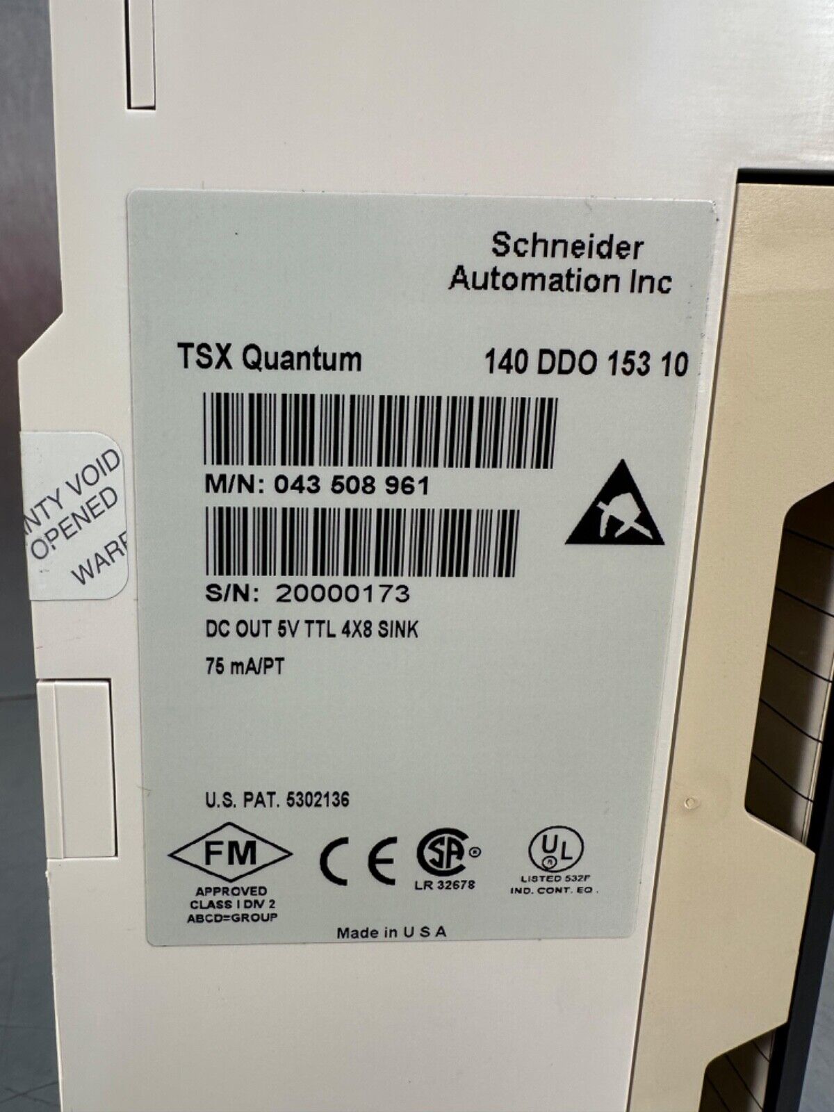 Schneider Automation 140 DDO 153 10 5VDC Out TTL  (3B-29)