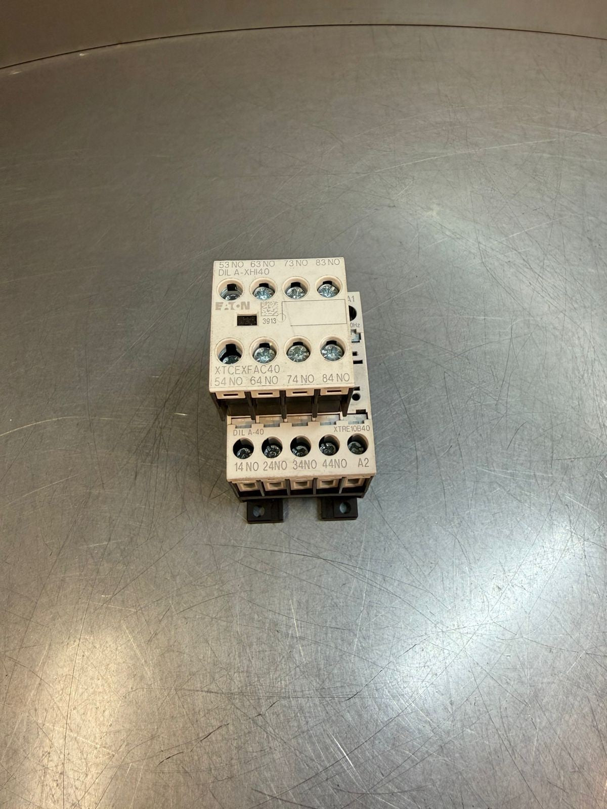 Eaton DIL  A-40. Contactor Relay.   XTRE10B40 w/ XTCEXFAC40        (9.3.4)