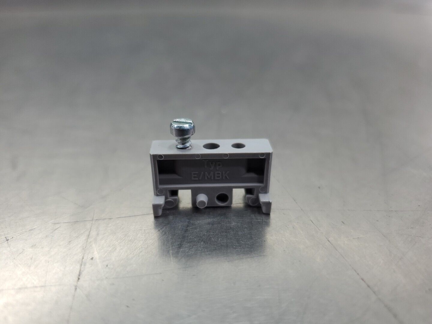 Phoenix Contact 1401637 End Bracket Clamp, 22mmx6.2mmx11.4mm -Lot of 48.   4C-36