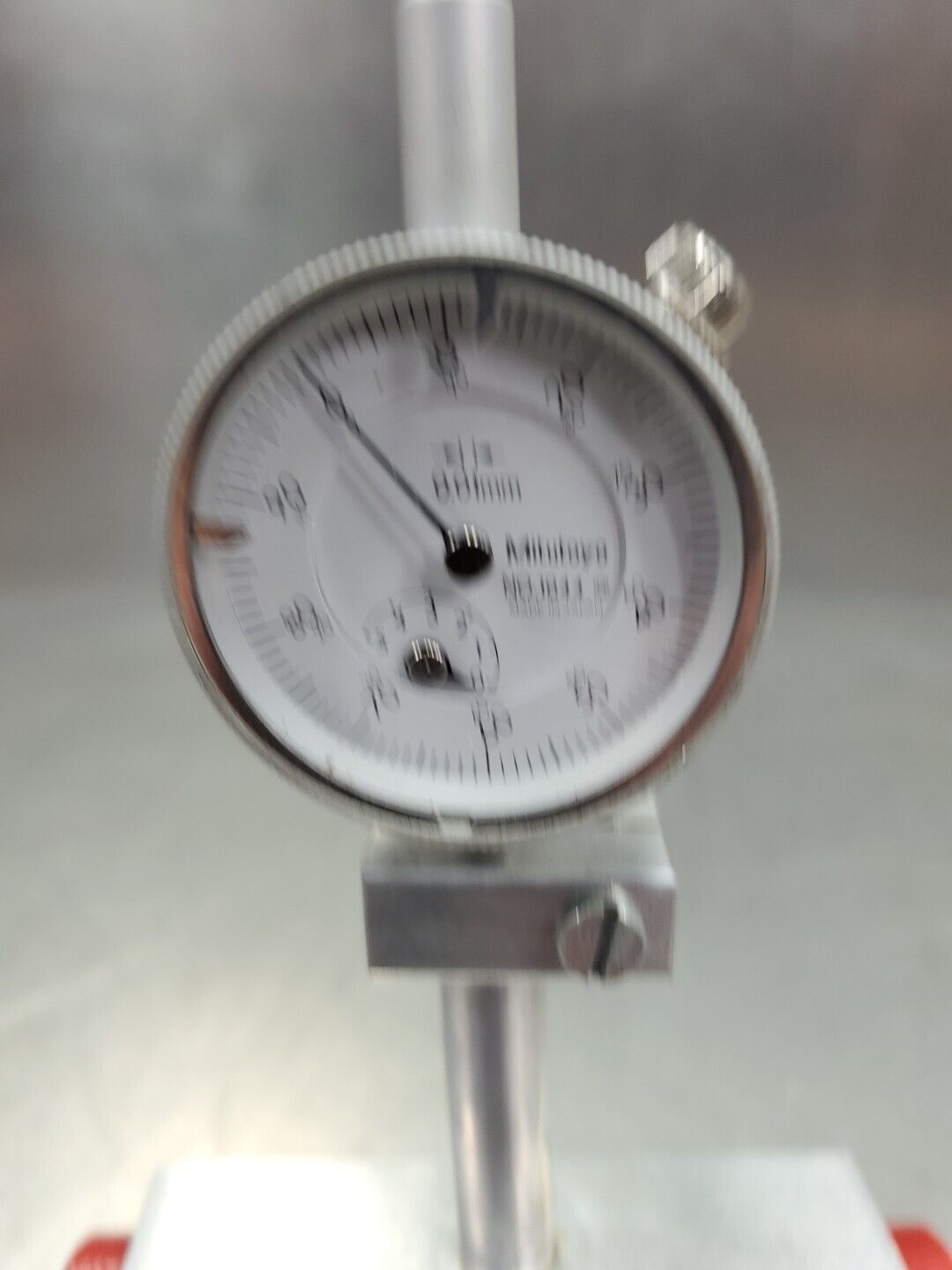 Mitutoyo 1044F Dial Indicator Force Gage w/T-Bar Eclipse Horseshoe Mount.  6E-12