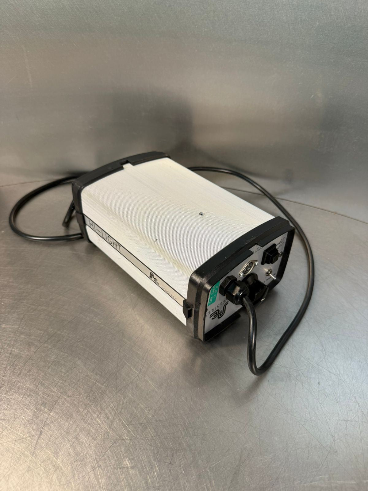 *1755 Pc Industries Hi- Light  Serie Number  90-8552-1   (7.5.2)