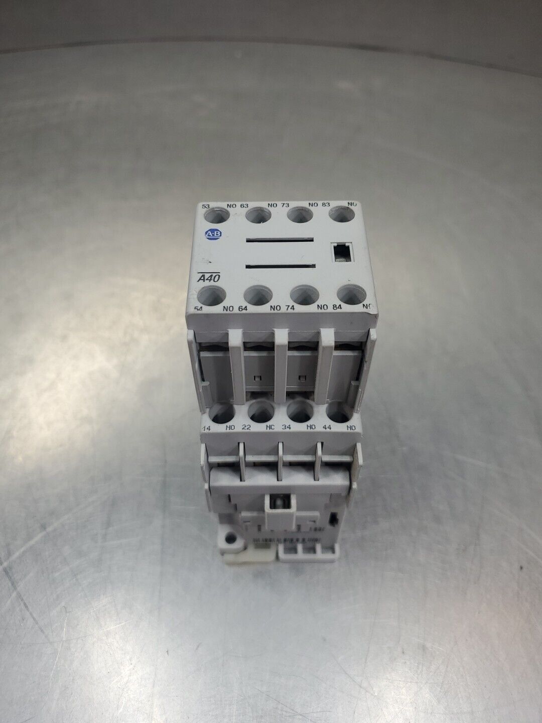 ALLEN BRADLEY 700-CF310* Ser A Contactor w/100-F Connector Terminal.       4C-40