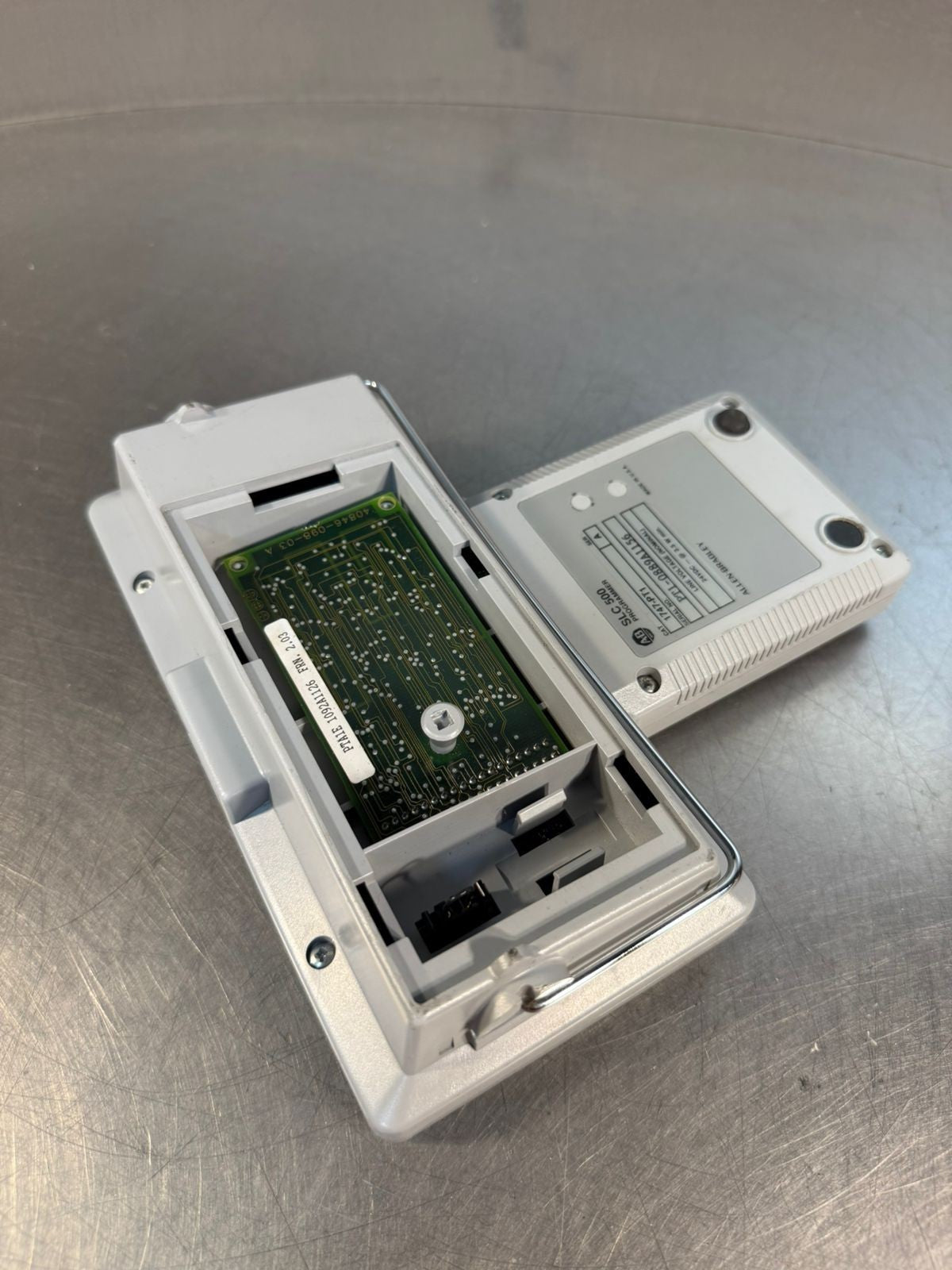 Allen Bradley 1747-PT1 /A Slc 500 Programmer 24Vdc – 3.5W          (2.3.5)