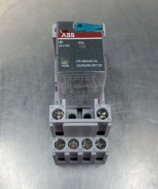 ABB CR-M024DC4L (1SVR405613R1100) Relay w/ABB CR-M4SS Base.                4E-34
