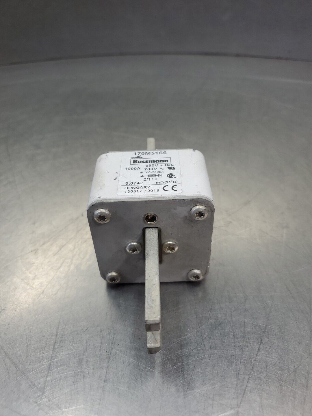 Bussmann 170M5166 Fuse, 690V 1000A.                                        4B-34