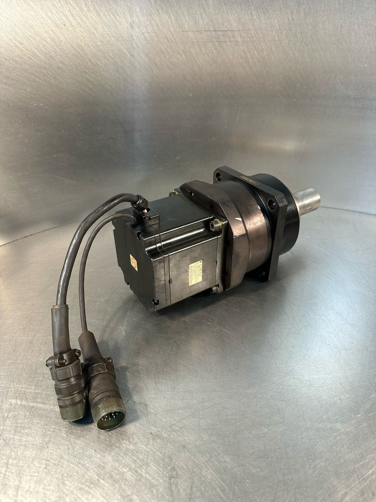 Yaskawa SGMP-15A3G26M AC Servo Motor 1500W 200V 7.5A    (3.6.4)