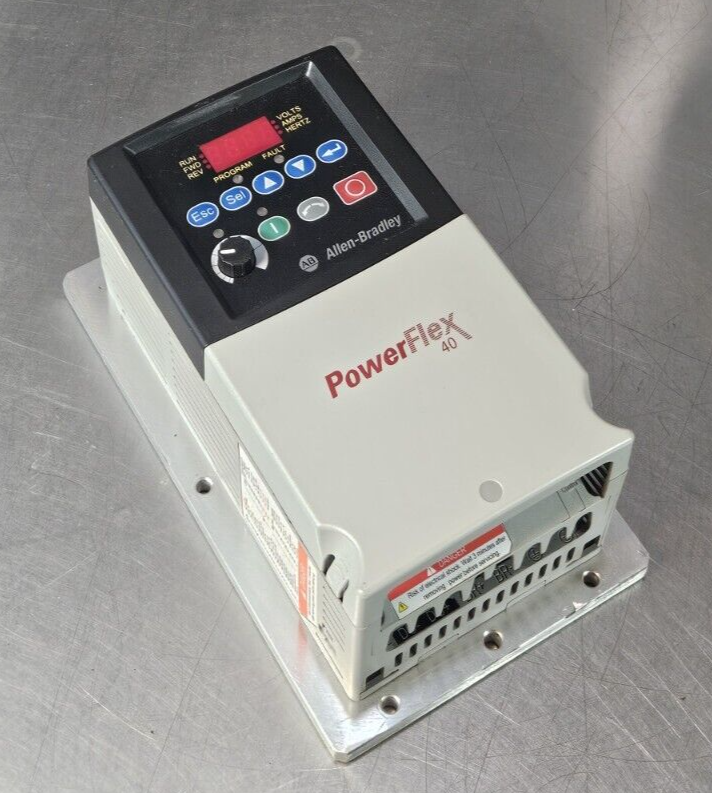 Allen-Bradley 22B-D6P0H204  PowerFlex 40 3Hp AC Drive                   (BIN745)