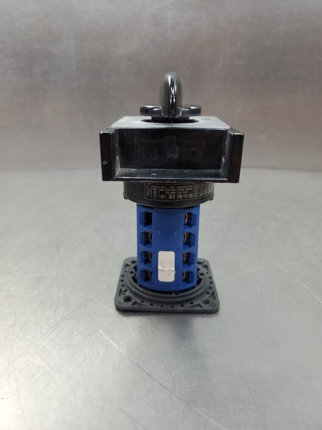 KRAUS & NAIMER CA20B ROTARY ON/OFF SWITCH, (USK361)                        4E-32