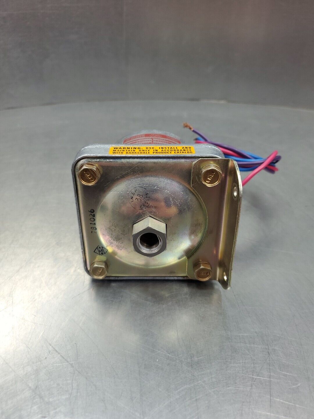 Barksdale D1H-A80SS Diaphragm Pressure/Vacuum Actuated Switch, 0.5-80 Psi. 6D-10