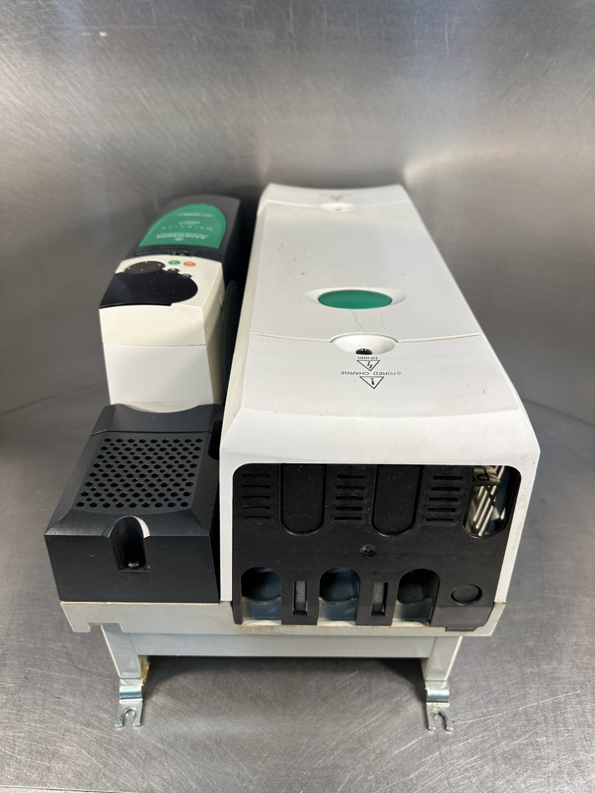 Emerson SP4402 Control Techniques Unidrive SP Inverter Drive. ()