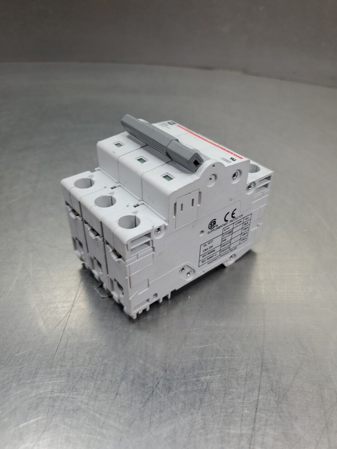 Cutler-Hammer D10 WMS3D10 3-Pole Circuit Breaker.                          4C-14