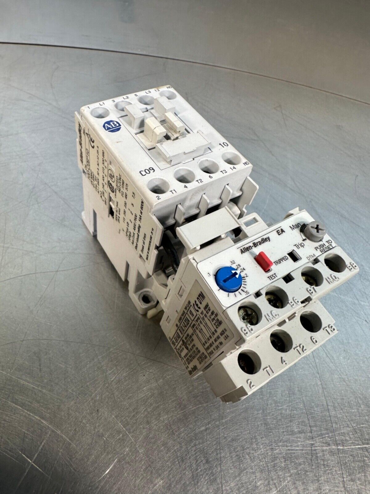 Allen-Bradley 100-C09*10 Contactor With 193-EA1AB Overload Relay (4E-28)