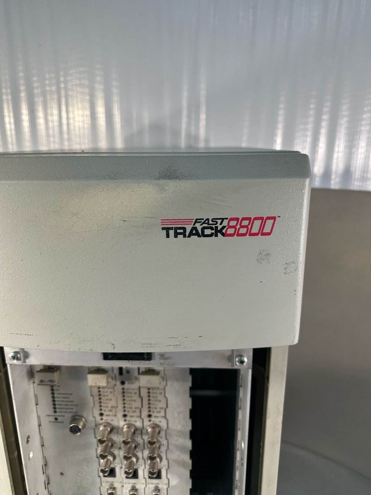 Instron FastTrack 8800 Series Serv Controller Fatigue Tensile Tester     (5.6.4)