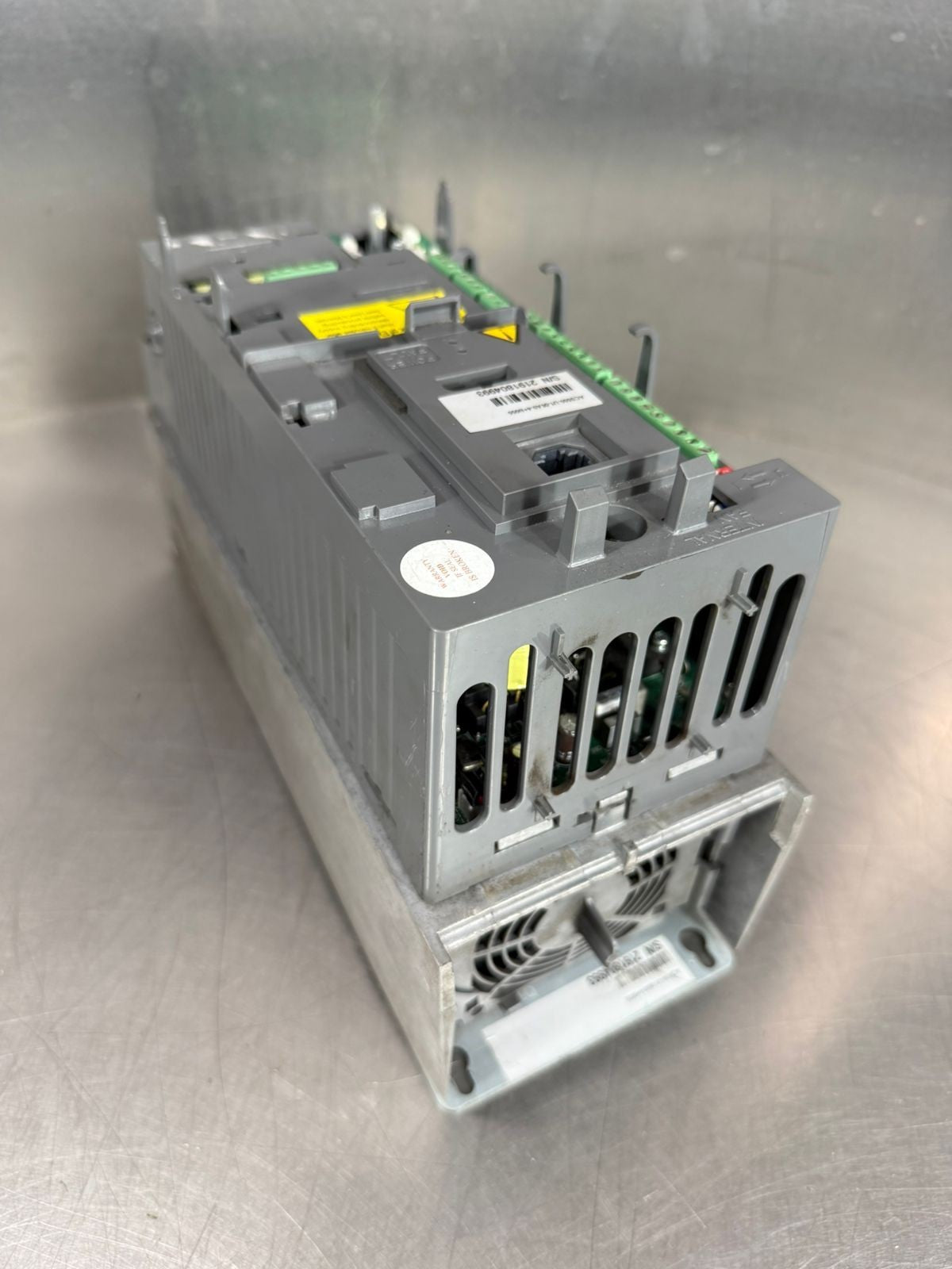 Abb ACS550-U1-06A9-4+B055 Vfd Drive 3hp 380-480vac 0-500hz         (8.3.5)