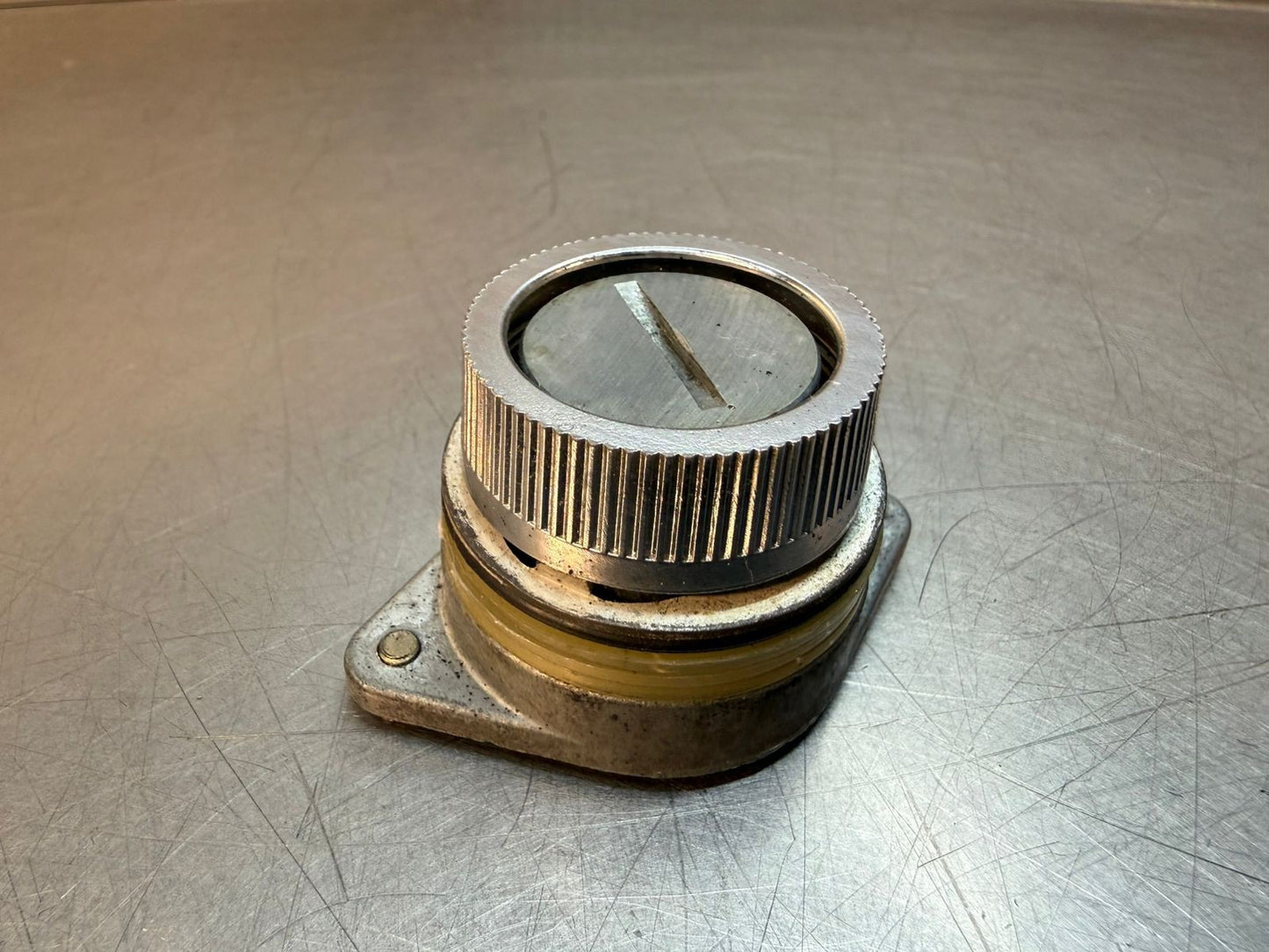 Ge CR2940ub200a Heavy-Duty Oiltight Selector Switch                 (3.4.5)