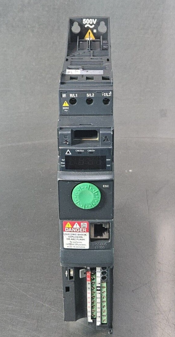 Schneider Altivar 320 ATV320U07N4B Variable Frequency Drive             (BIN643)