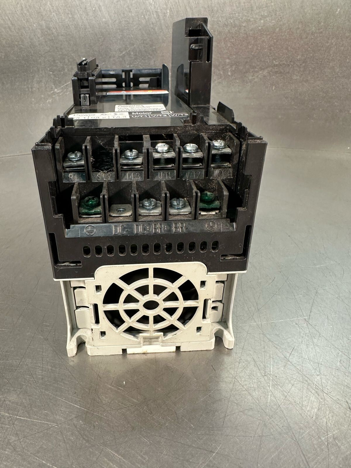Allen Bradley 25B-D010N104 /A PowerFlex     25BD010N104             (4.5.2)