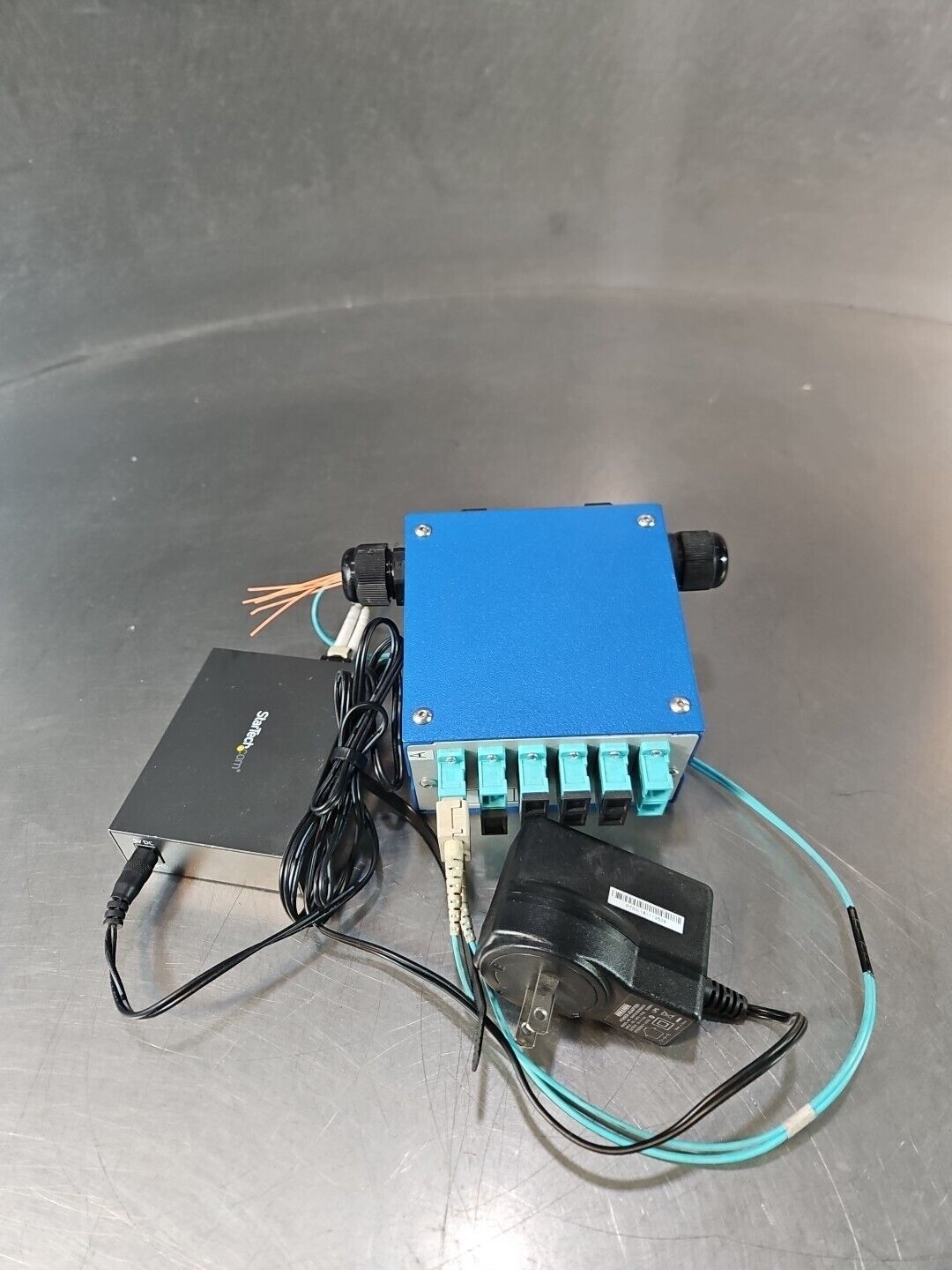 Startech MCM1110MMLC Gigabit Ethernet Fiber Media Converter W/ Control    loc4C4