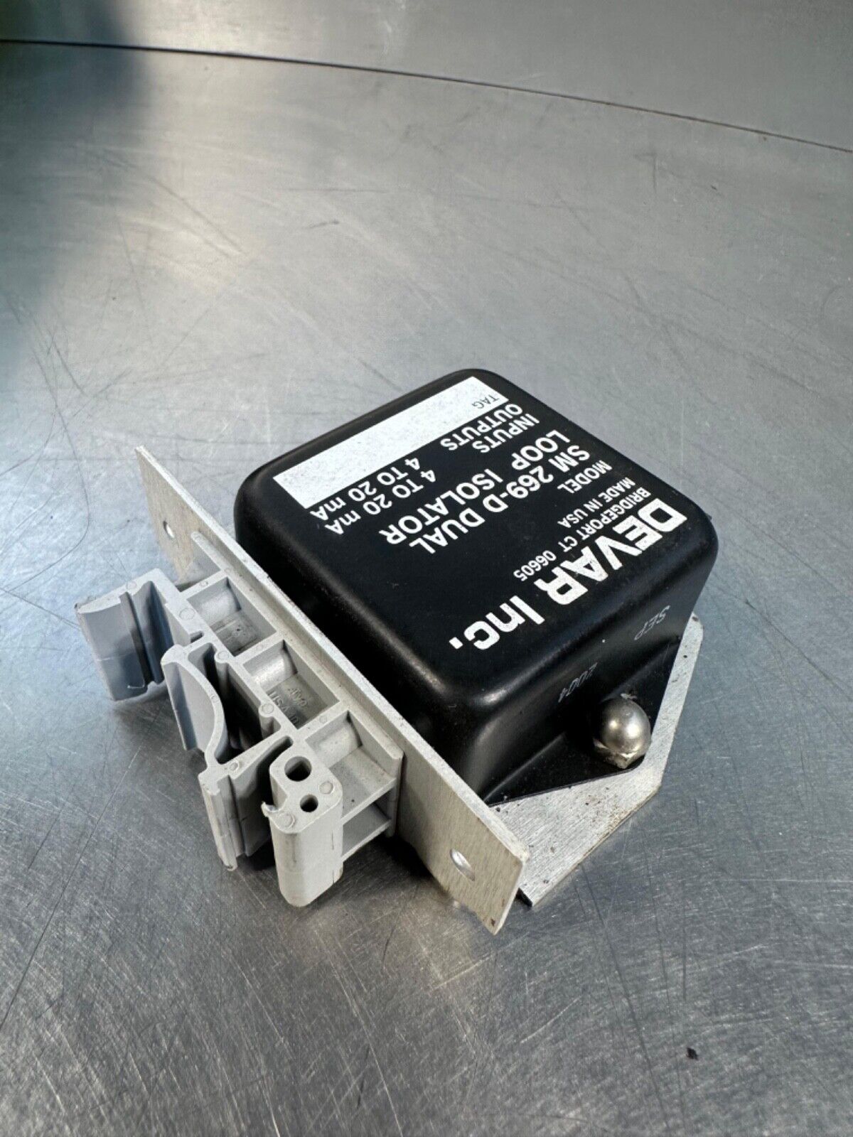 Devar Loop Isolator, Sm-269-D Bridgeport Ct 06605 (4c-41)