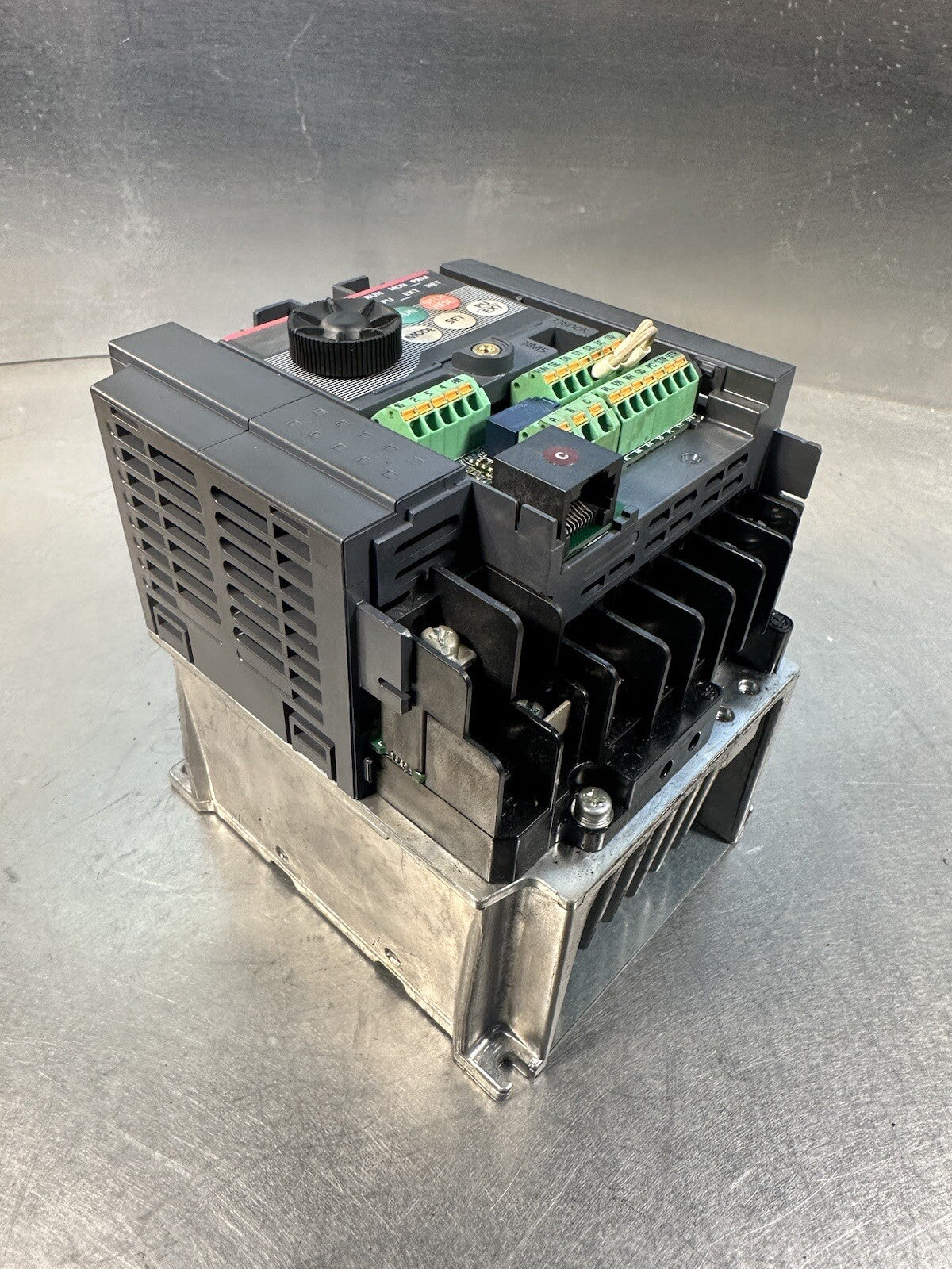 Mitsubishi Electric - Model: FR-D720-070-N6 Inverter 3PH     (BIN-1.5.1)