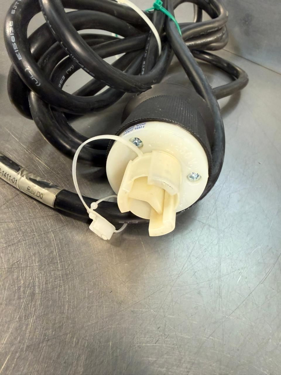 Volex 72-1411-01 VSC19 Power Cord 20A 250V E62405SP + HBL2321 (1.6.1)