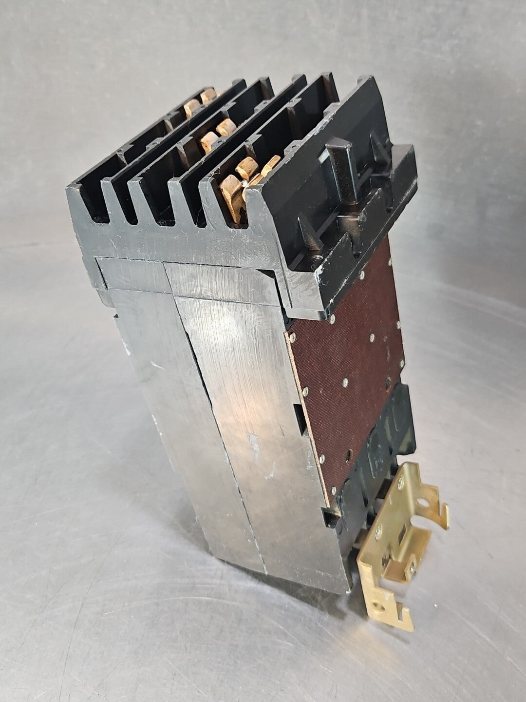 Square D KA-36110 Breaker 3P  200A 600VAC                               (BIN211)