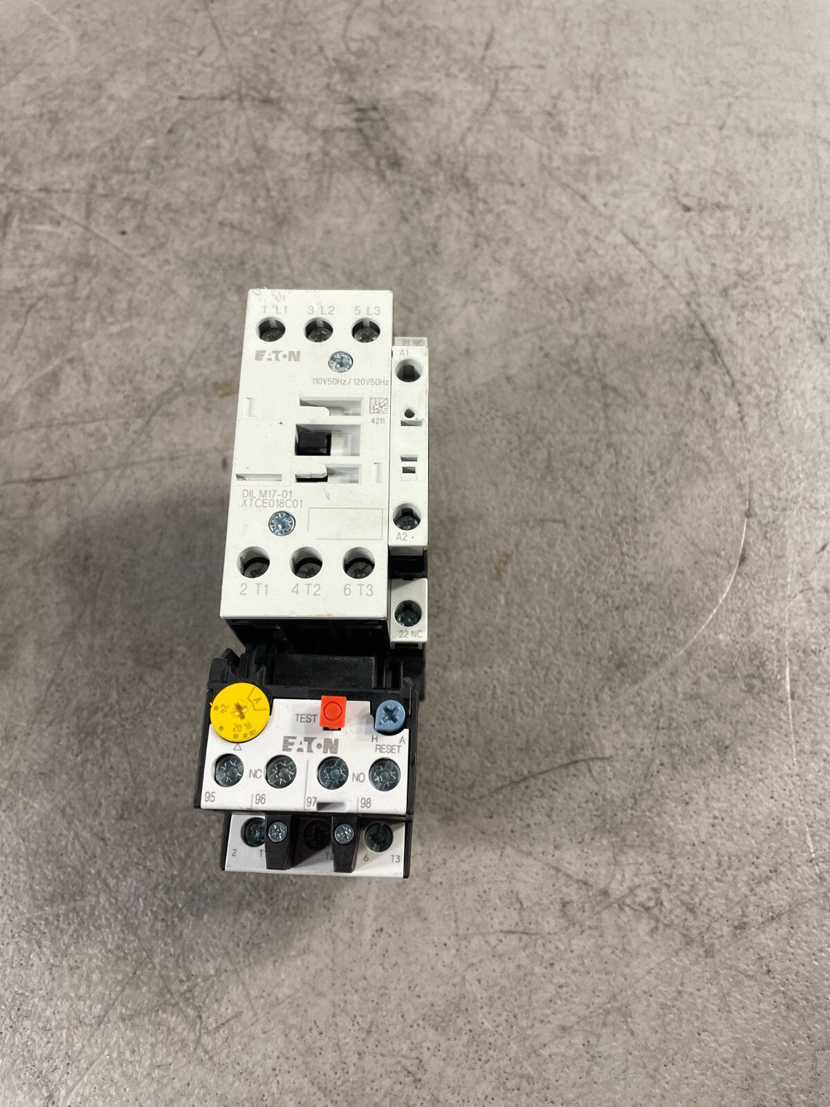 Eaton DILM17-01 XTCE018C01 White & Black 15HP 17amps 240VAC Coil Contact @3.3.5