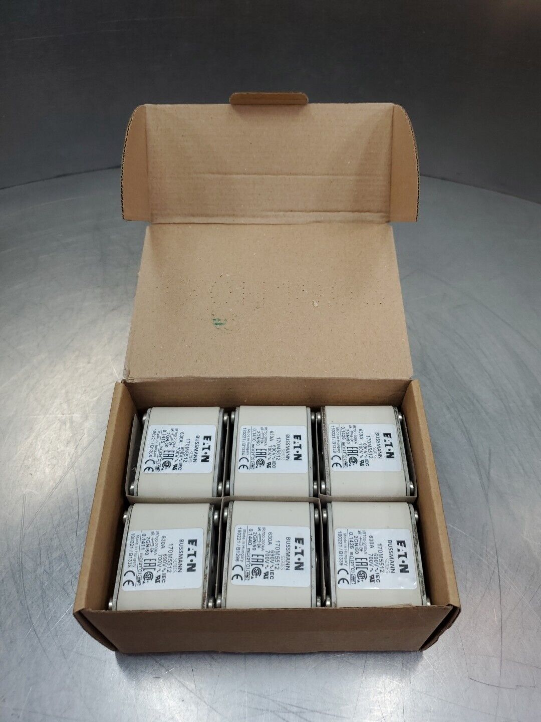 EATON BUSSMANN 170M5512 Fast Acting Fuse, 630A 690V, Lot of 6.             4C-34