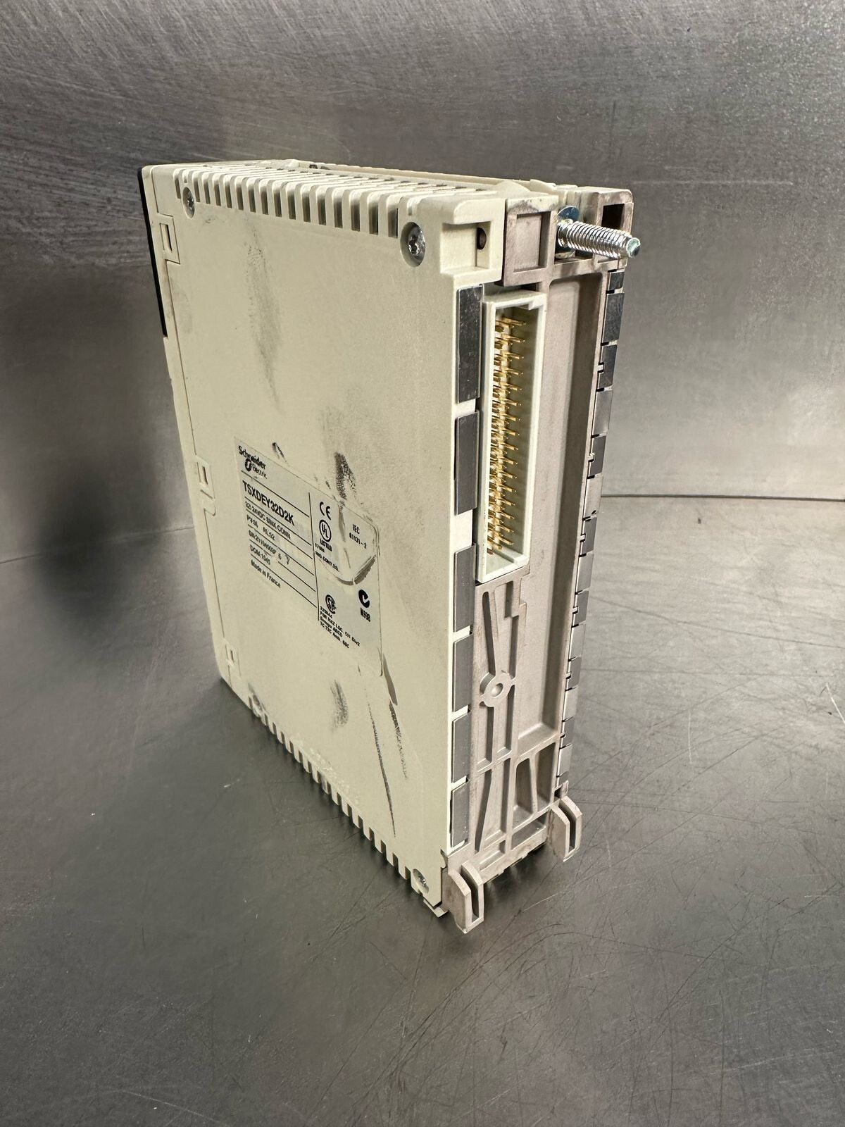 Schneider TSX Premium TSXDEY32D2K, 321 24VDC SINK CONNECTOR (6.2.2)