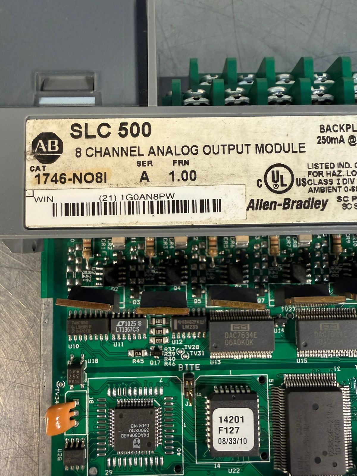 Allen Bradley 1746-NO8I /A SLC 500 8-Ch Analog Out Mod FRN 1.00   (11.4.5)