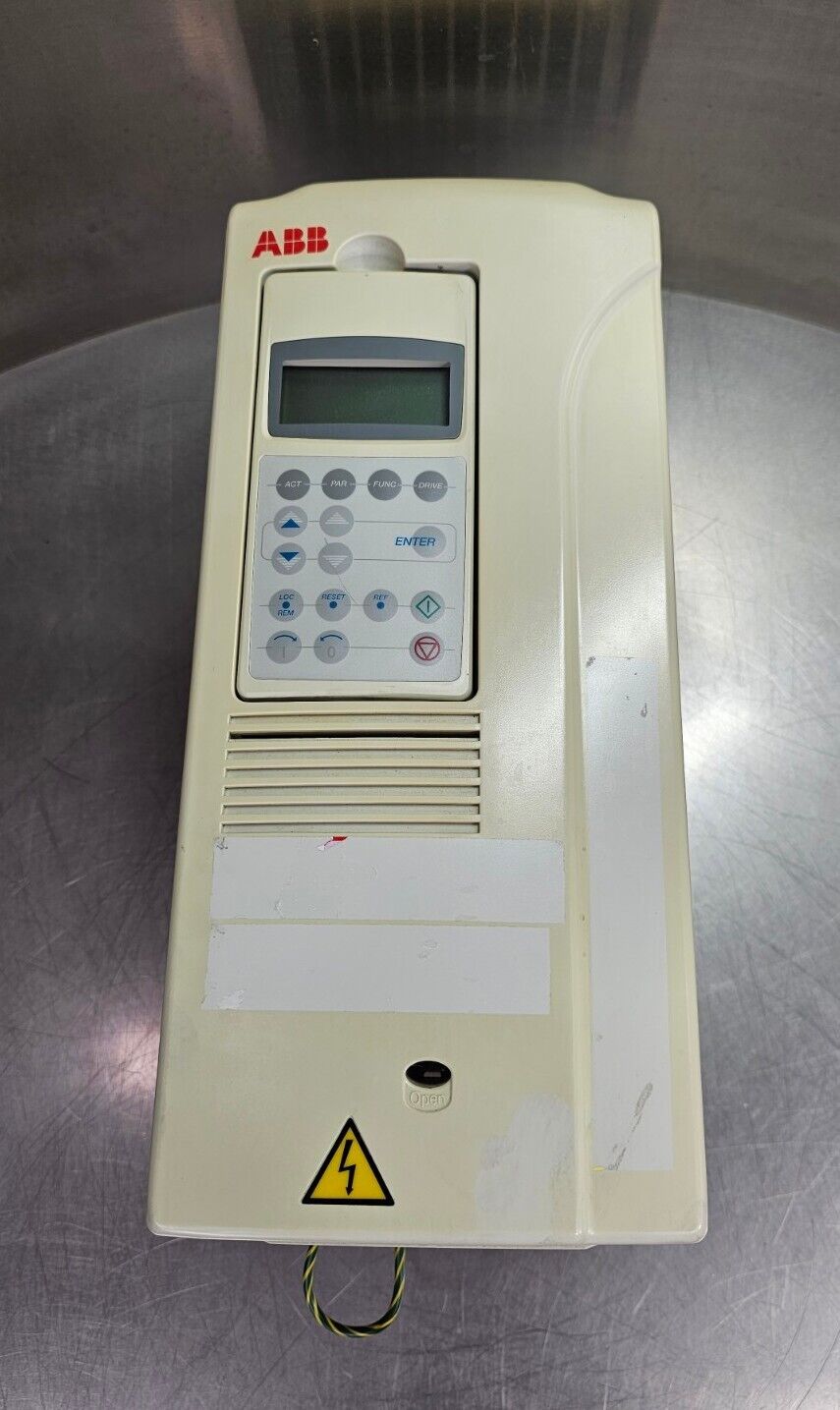 ABB ACS800-U1-0025-5+P901 ABB 34A 460V 25HP Drive Loc1C