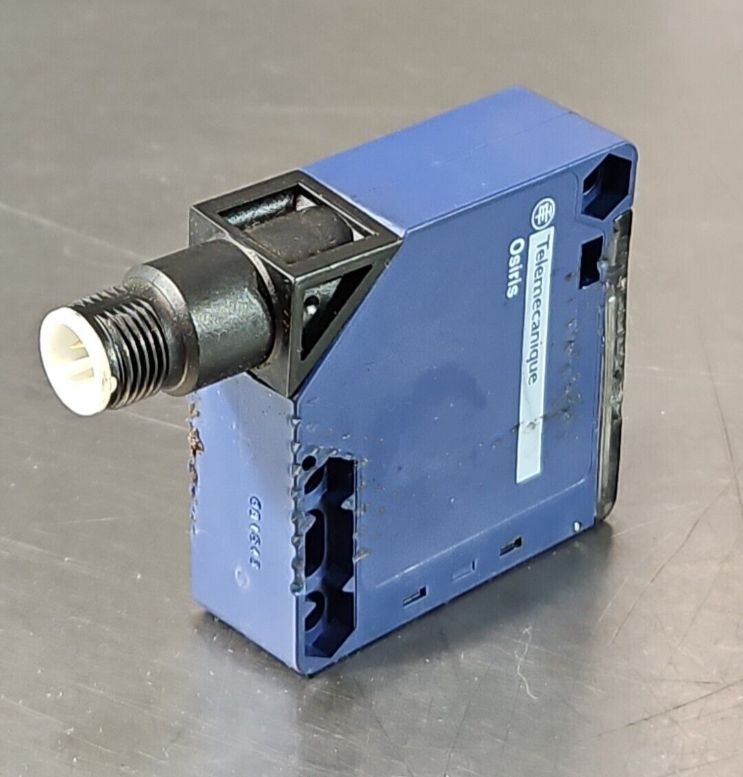 Telemecanique XUK9APANM12 Photoelectric Sensor                          (BIN313)