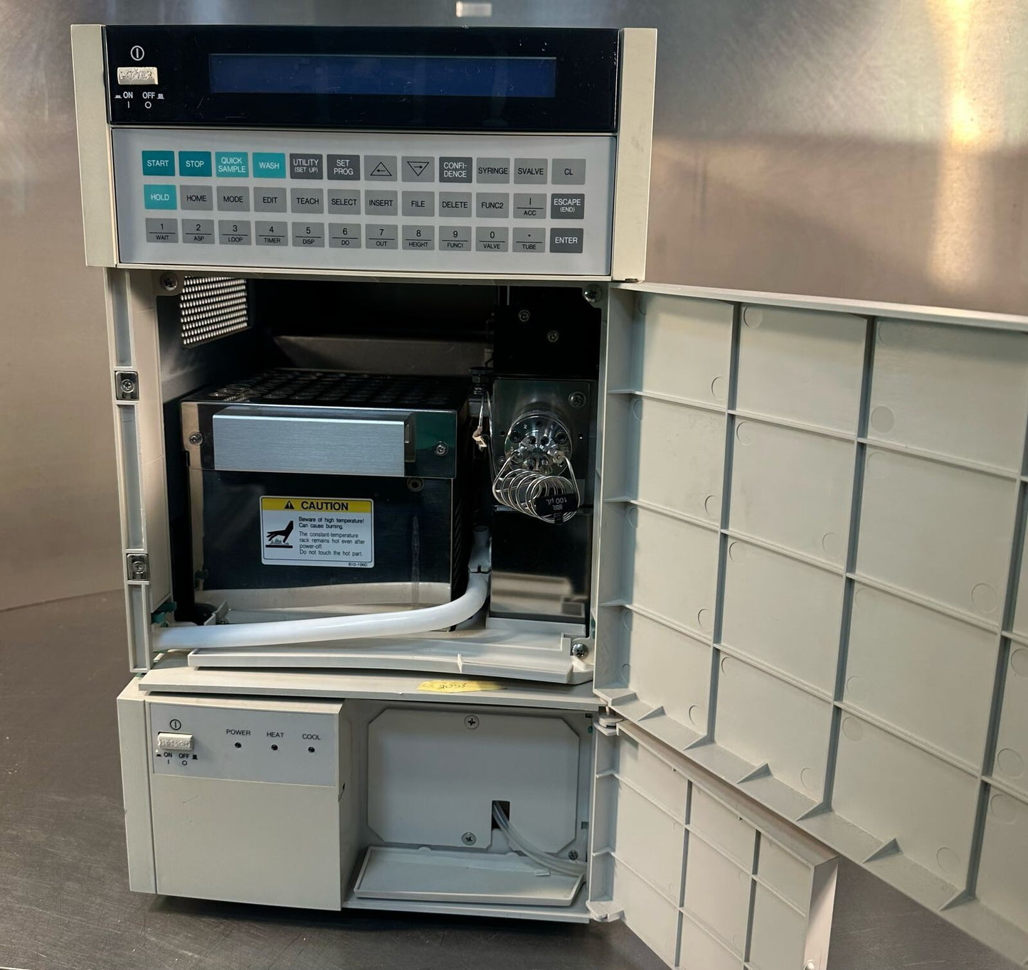 Hitachi L-7250 Programmable Autosampler w/ L7250ACC (9.5.1/2)