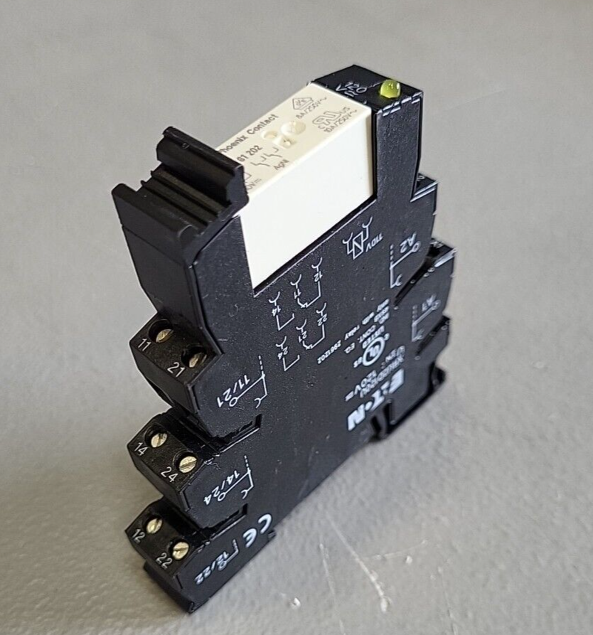 Eaton XRU2D120U Phoenix Contac.(BIN354)