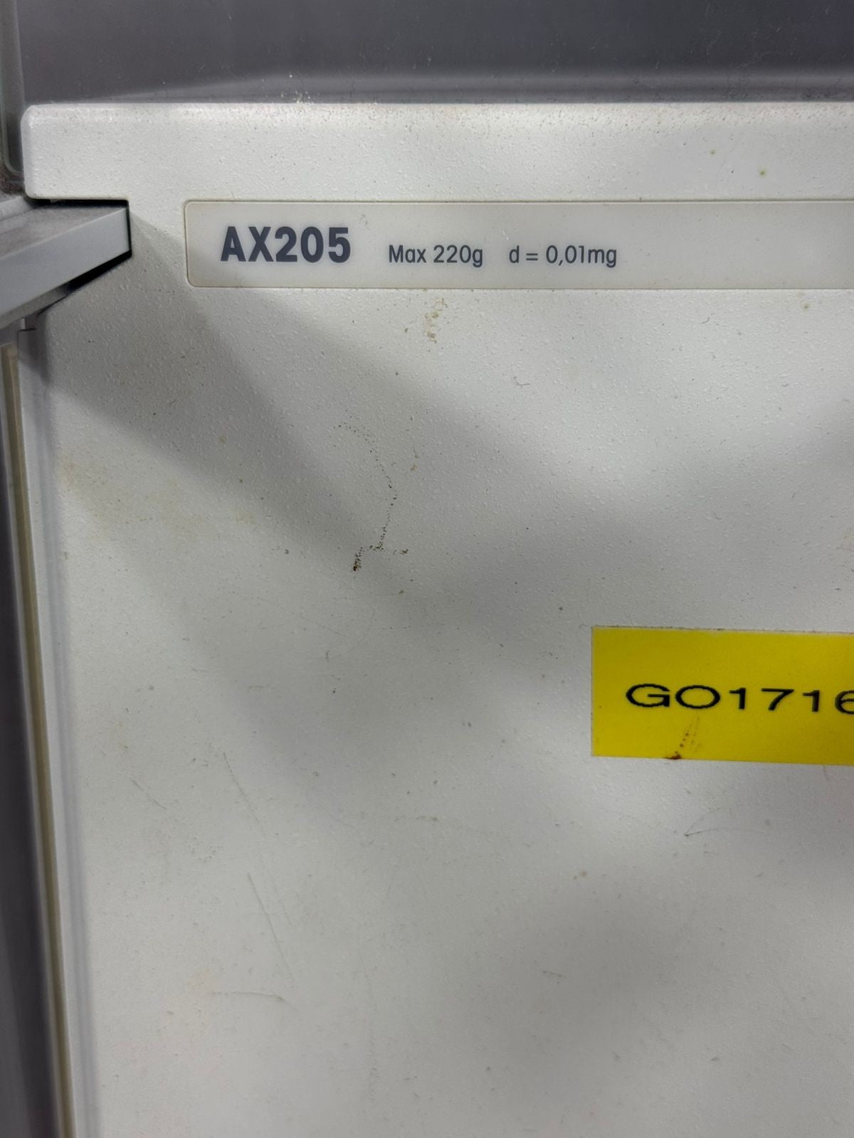 Mettler Toledo AX205  Max 220g d=0,01mg  12V-2,08A                (11.4.3)